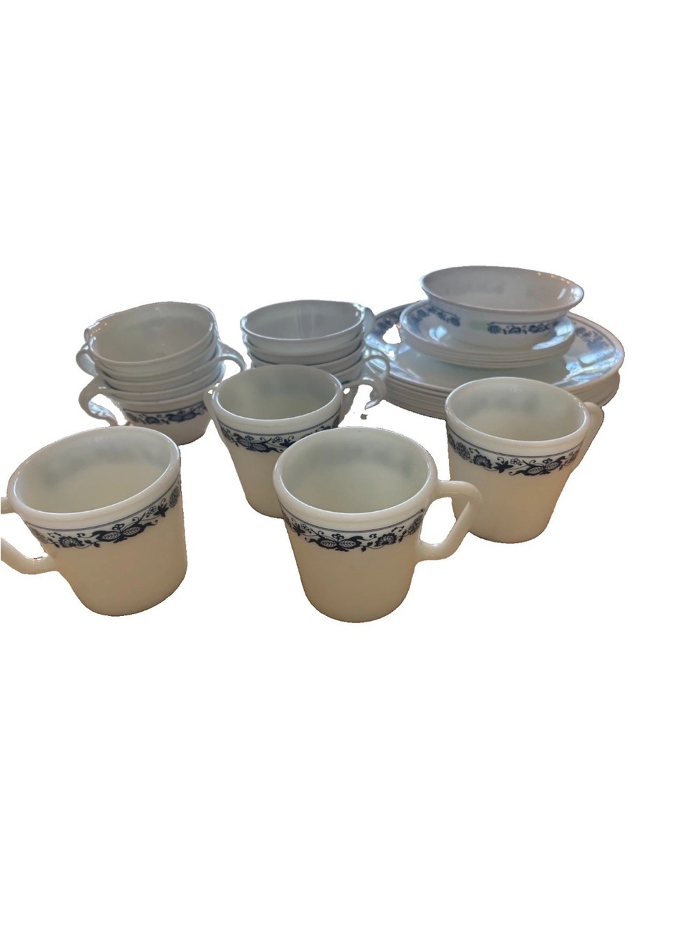 Vintage! Corelle set of 29 pieces, the Old town blue onion! (I)